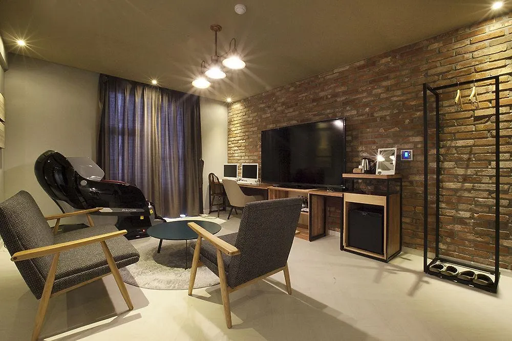 Eobang Brown Dot Hotel Gimhae 2*,