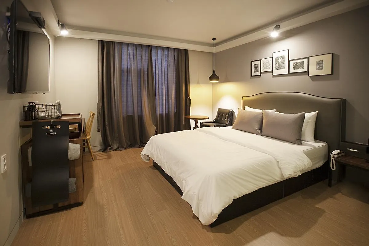Eobang Brown Dot Hotel Gimhae