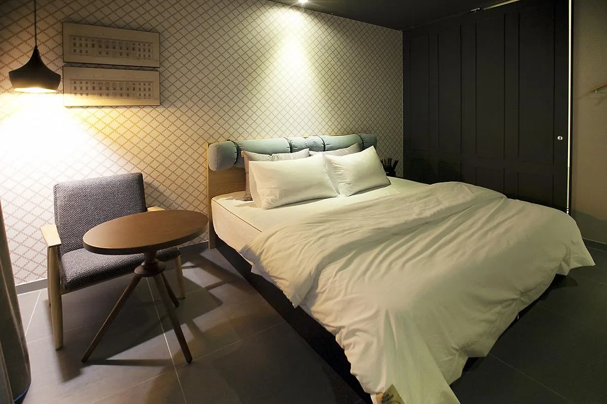 Eobang Brown Dot Hotel Gimhae
