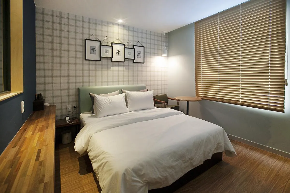 Eobang Brown Dot Hotel Gimhae 2*,