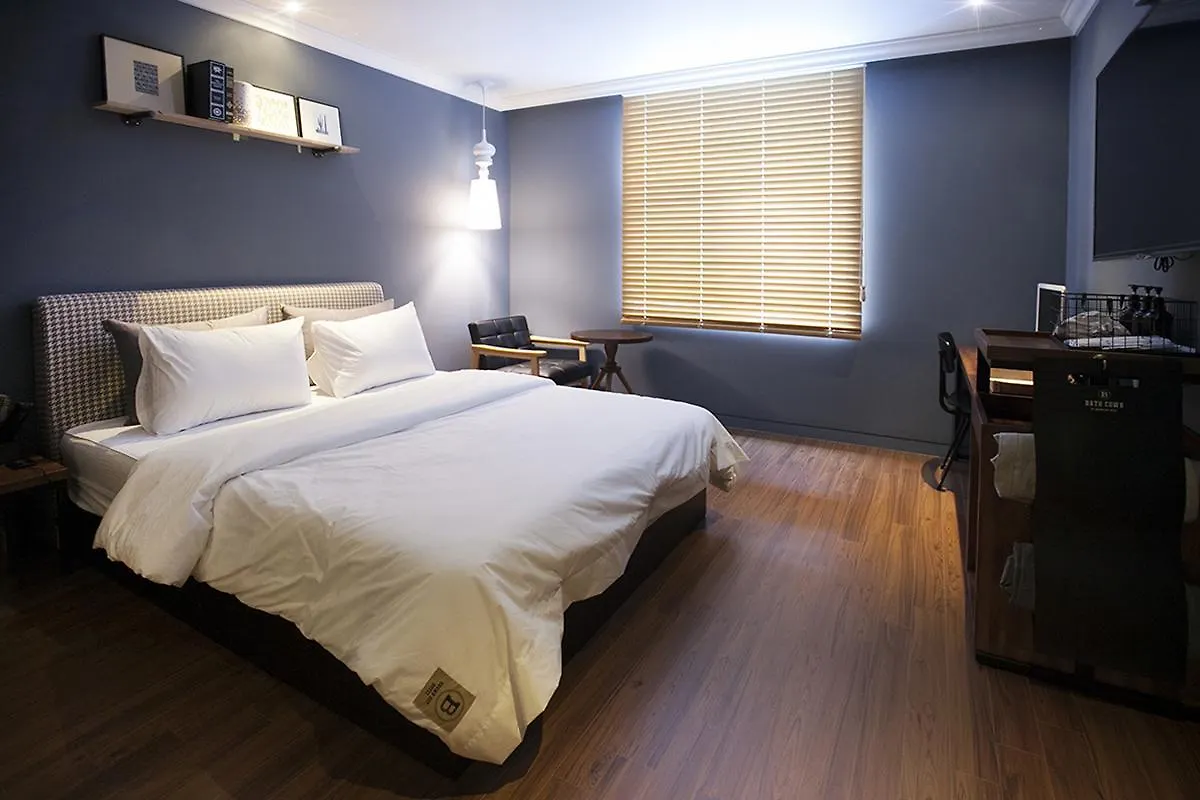 Eobang Brown Dot Hotel Gimhae 2*,