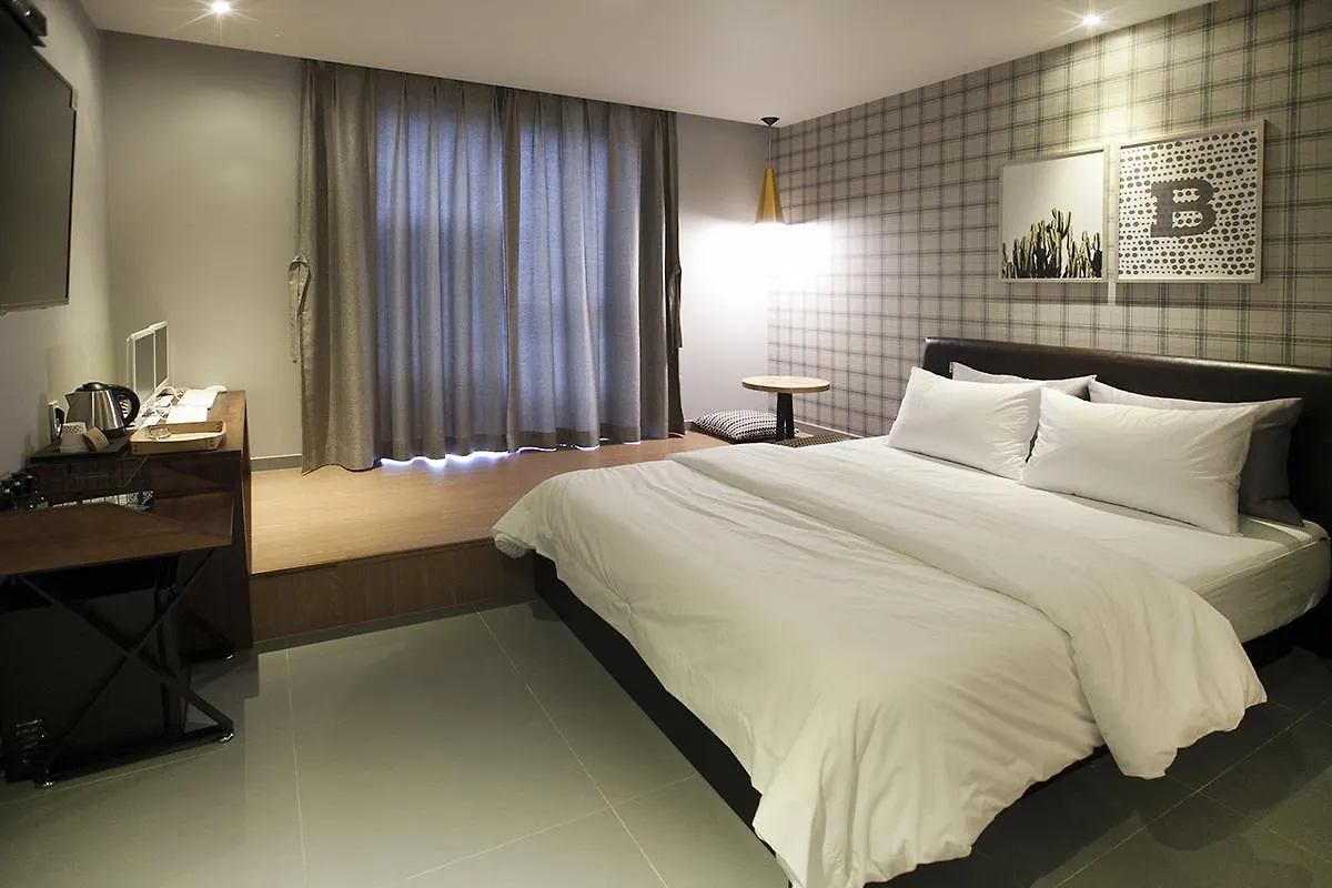 Eobang Brown Dot Hotel Gimhae