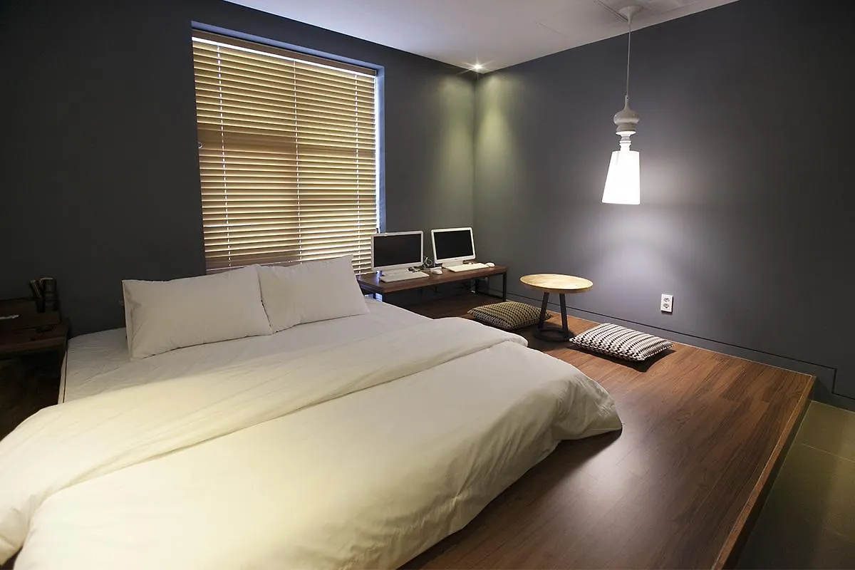 Eobang Brown Dot Hotel Gimhae