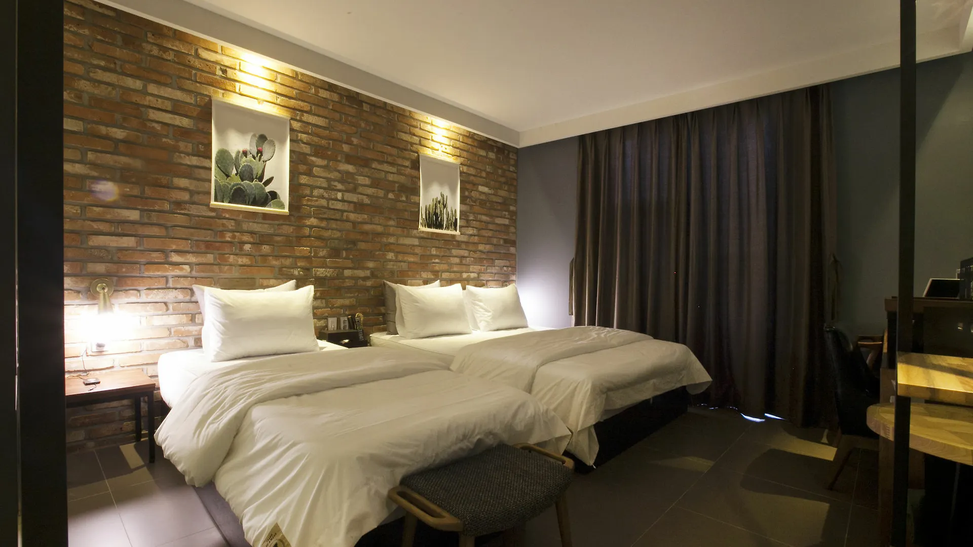 Eobang Brown Dot Hotel Gimhae 2*,  South Korea