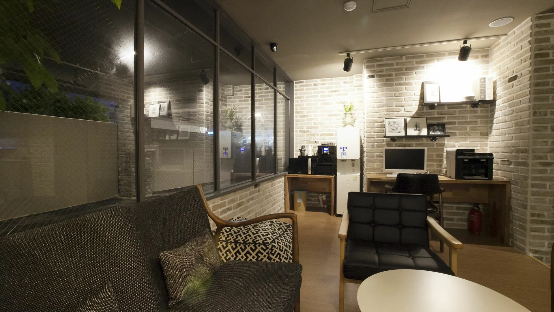 Eobang Brown Dot Hotel Gimhae