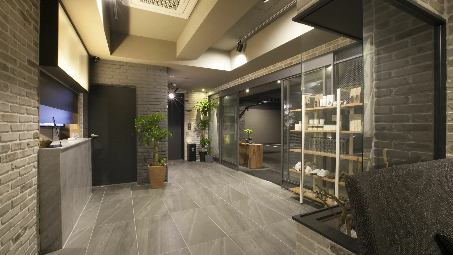 Eobang Brown Dot Hotel Gimhae